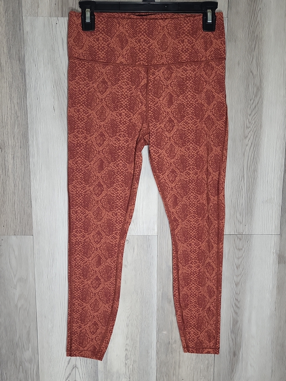 Athleta Womens S Ultimate 7/8 Tight Snakeskin Print High Rise Workout Legging